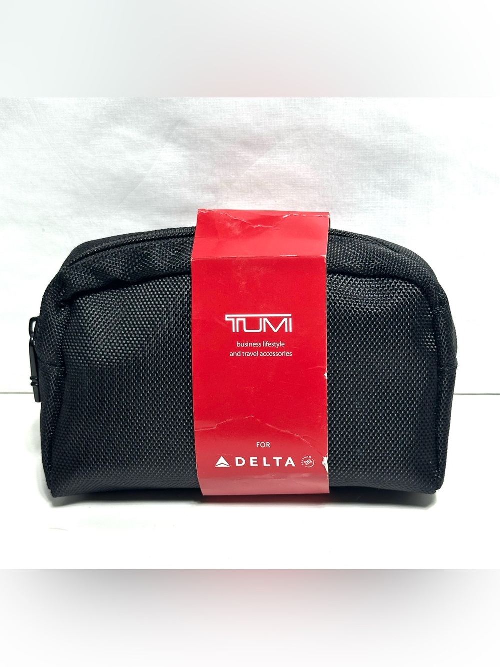 TUMI Delta Air Lines Business Black Amenity Toiletry Travel Kit - New Complete